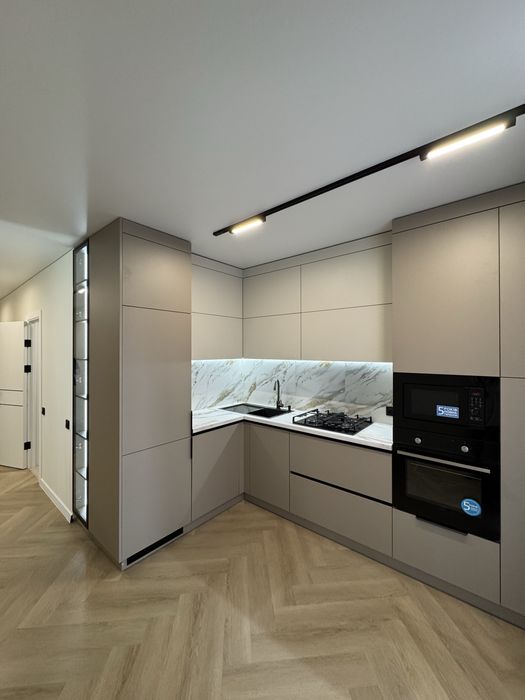 Перша здача 2 кімнатної квартири у ЖК бізнес-класу в центрі із газом