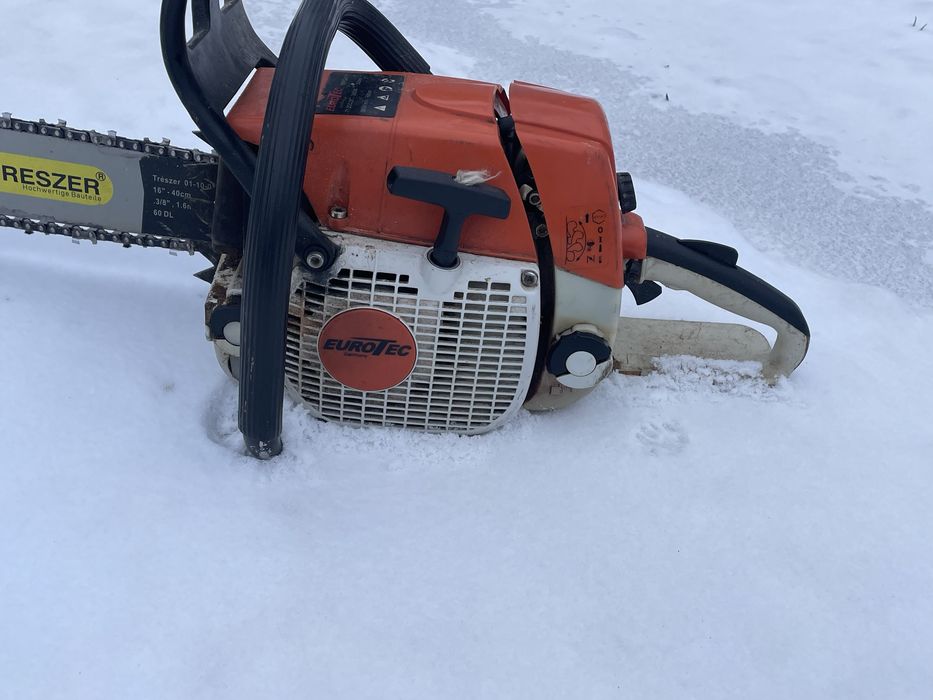 Продам бензопилу в гарному стані виробник німечинна