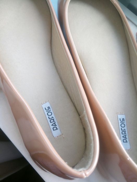 Sabrinas Parfois em Verniz Camel T36