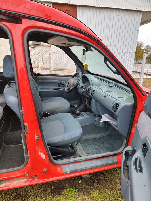 Продам Renault Kangoo 1.9 дизель на ходу, на документах.