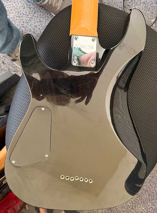 Guitarra Schecter Diamond Series Omen-7