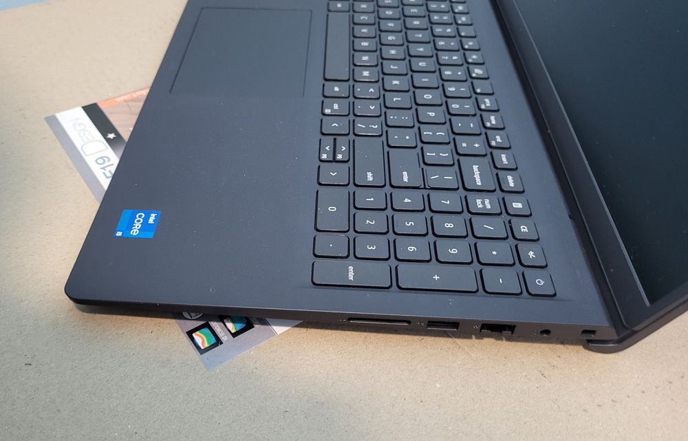 Ноутбук Dell Vostro 15 3510 i5 1135G7/Iris Xe/16gb ddr4/ssd 256gb