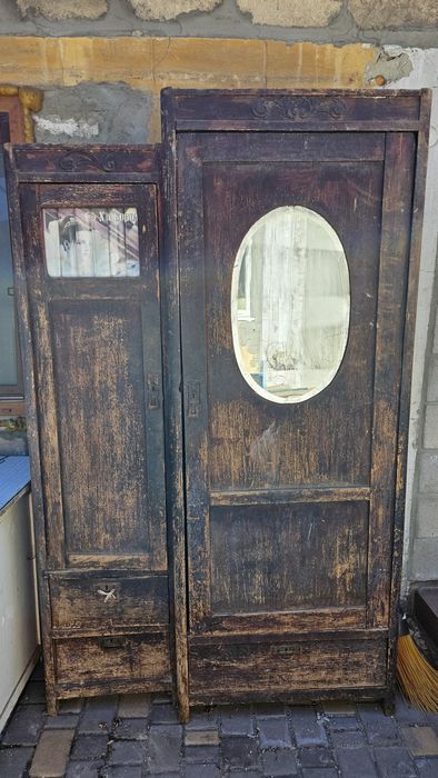 Старий шкала під реставрацію