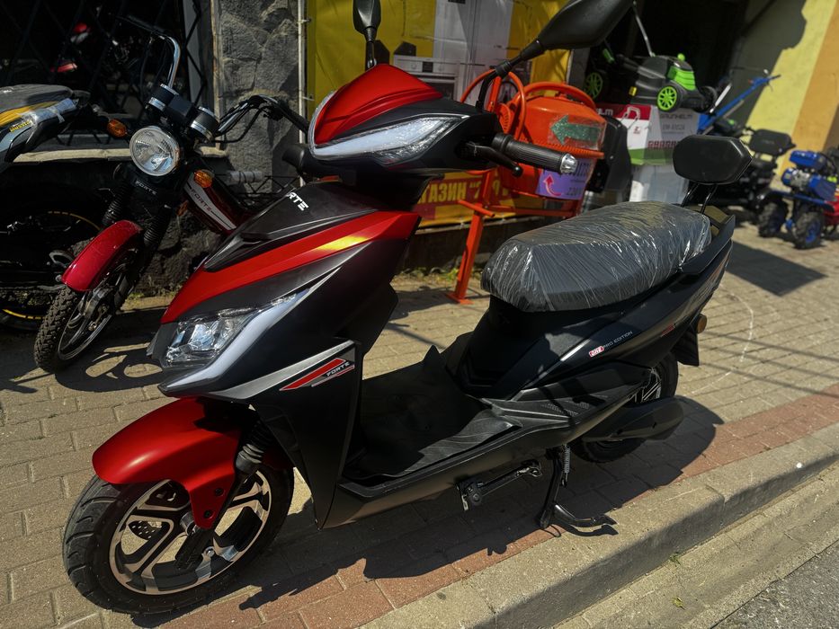 Електроскутер Forte Leon PRO 2500W Літій-іонний 72В/32Аг
