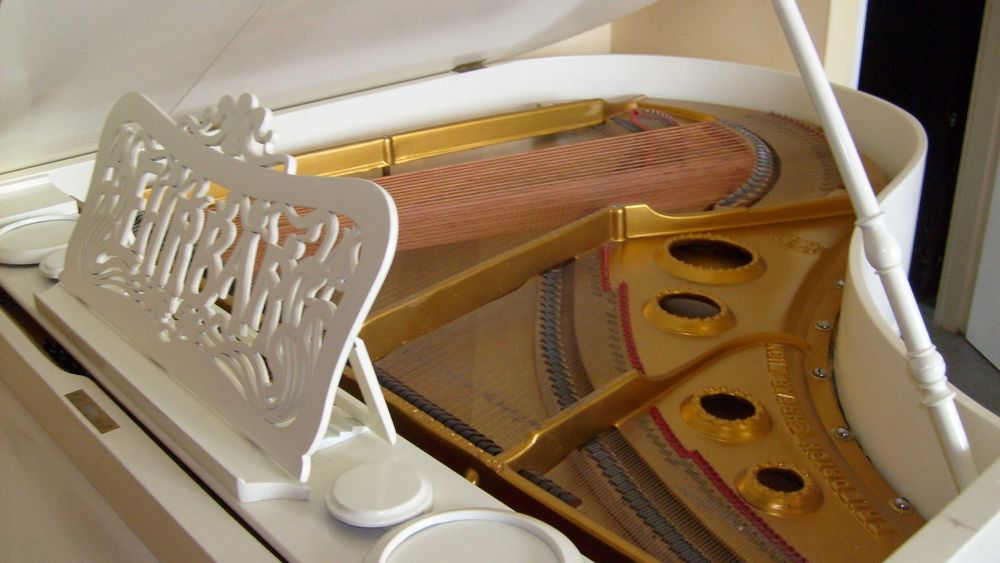 Fortepian Ehrbar biały