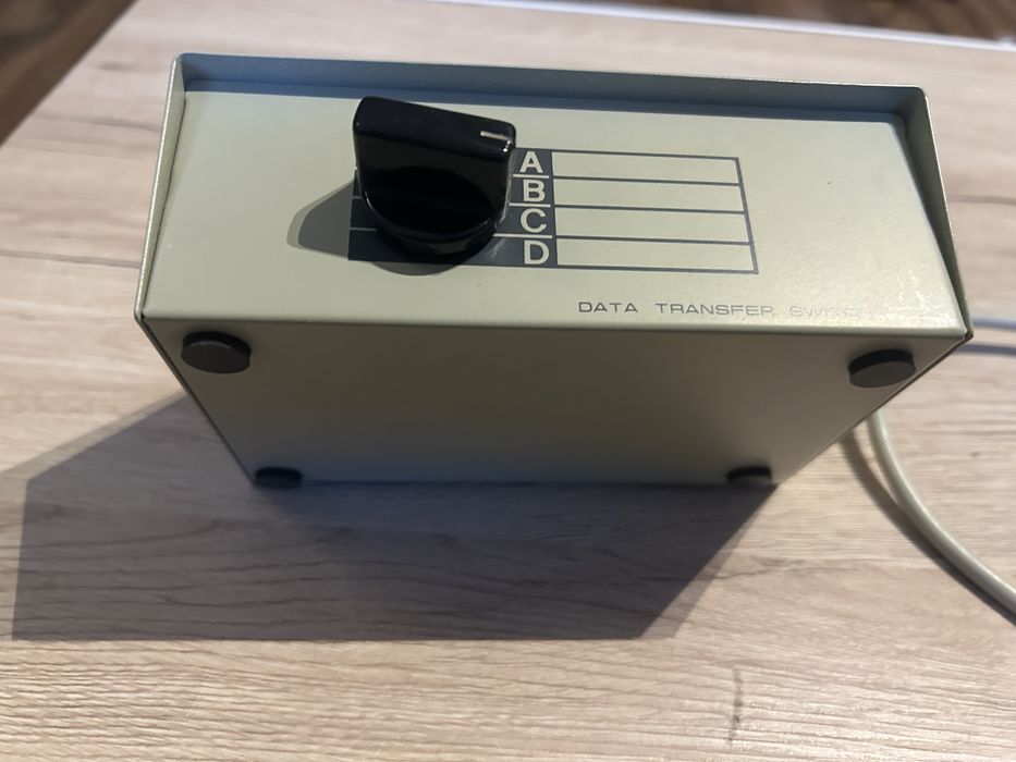 Retro przełączniki danych DATA SWITCH