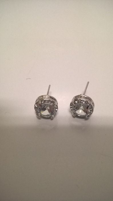 Brincos brilhantes pequenos Novos