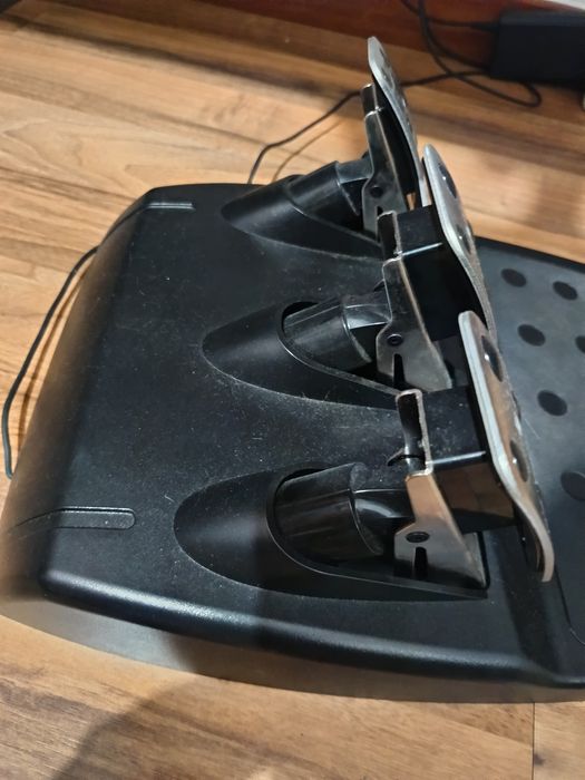 Volante gaming logitech G29 + pedais