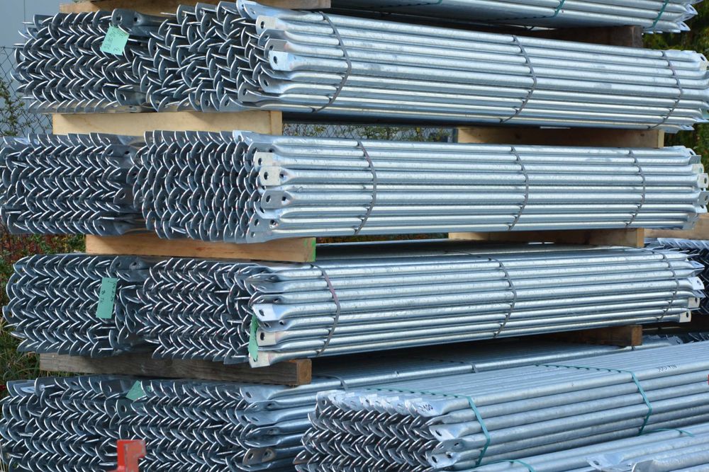 Szczytowe rusztowanie stalowe, podest 2,5m system Plettac na piny 53m2