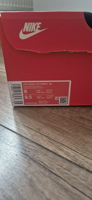 Nike air more uptempo 96