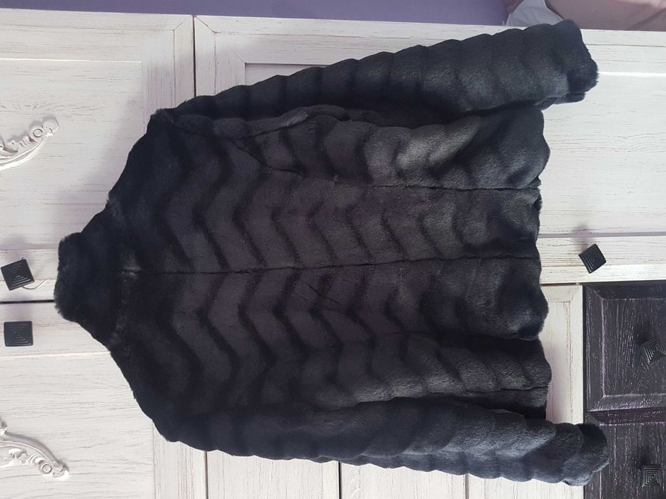 Futerko ORSAY j.nowe M śliczne ciepłe założone 2-3 razy futro krótkie