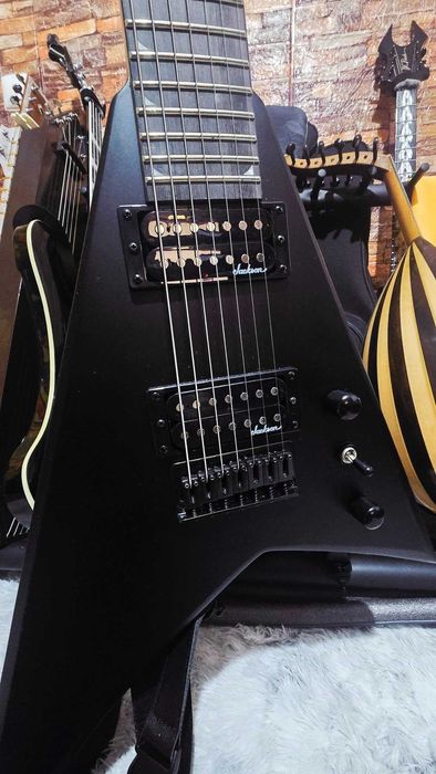 Guitarra elétrica Jackson JS22-7 RR Satin Black