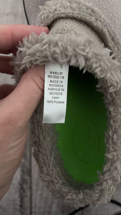 капці Oofos ортопеди нові!