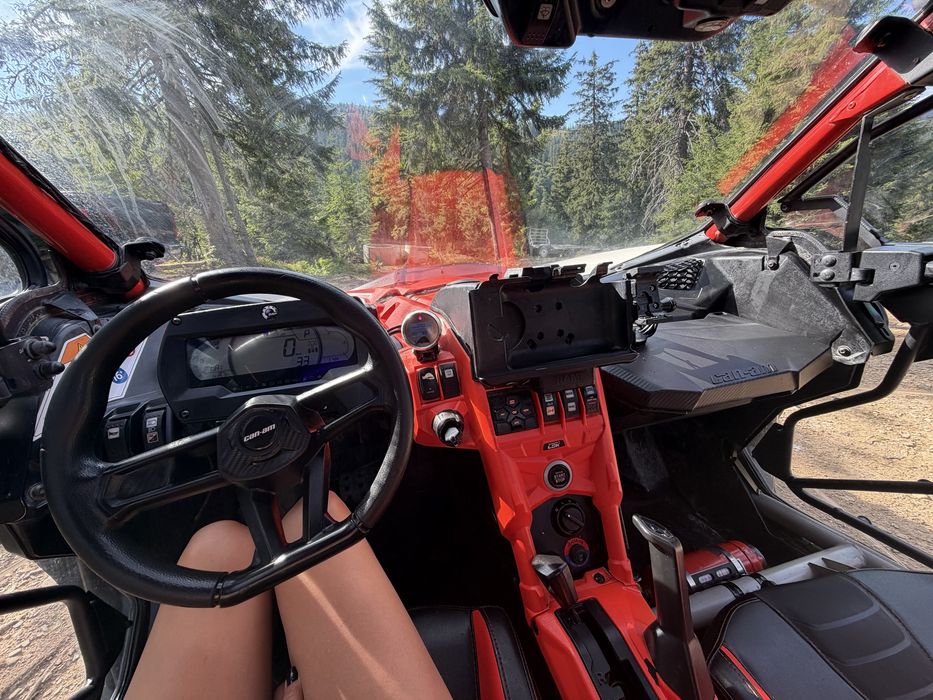 Баггі brp maverick X3