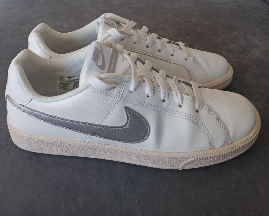 Жіночі Кросівки Nike Оригінал Натуральна шкіра Розмір 40-25,5см