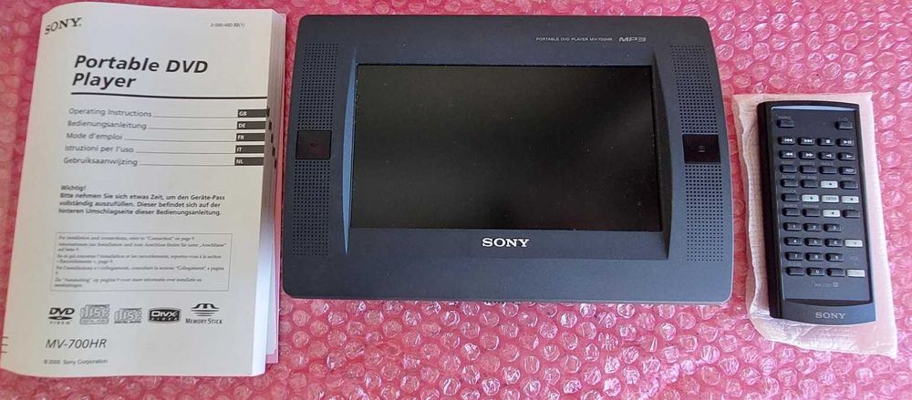 Leitor DVD Portátil Sony MV-700HR + Auscultadores sem fios IR