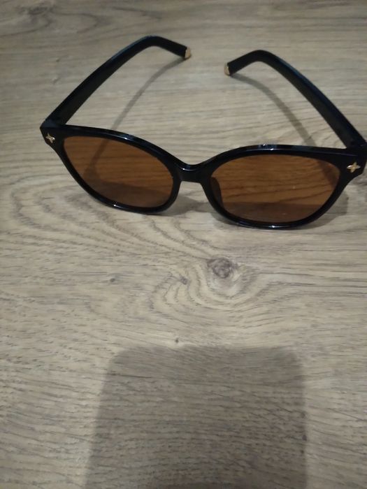 Świetne okulary przeciwsłoneczne