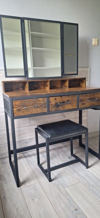 Toaletka z taboretem w stylu loft/rustykalnym