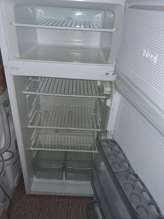 продам холодильник