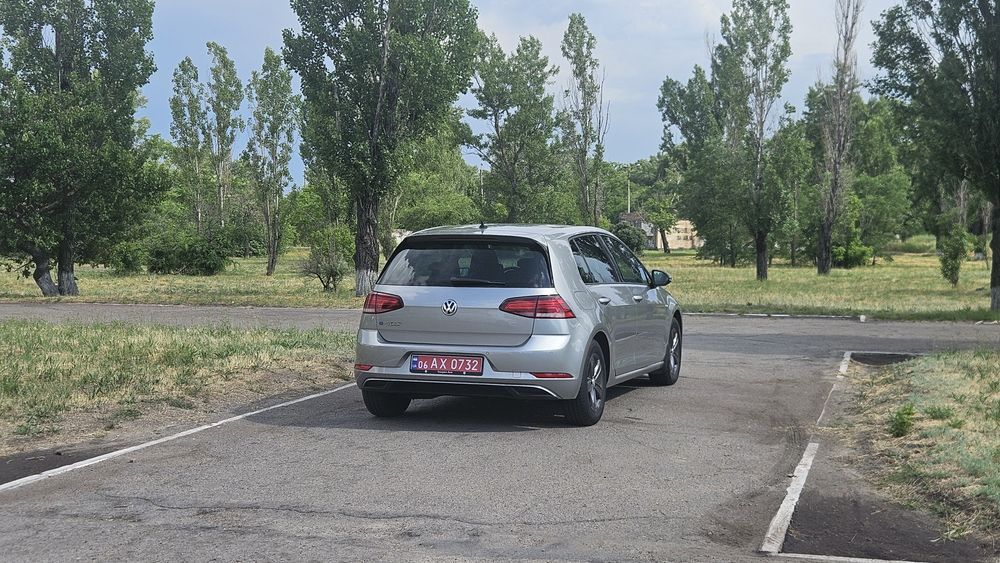 E-GOLF 36 квт. 18р.свіжий 117т.км.  рідна фарба