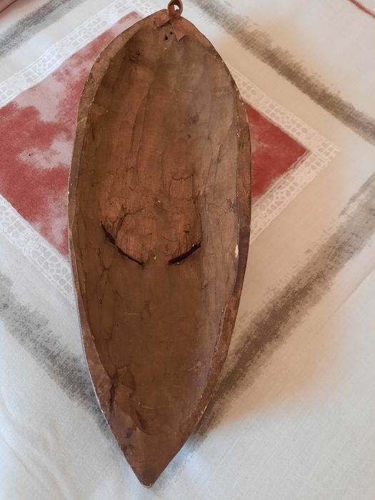 Máscara africana madeira