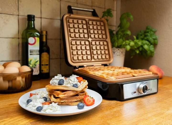 REGULOWANA gofrownica DUŻA - 4 gofry - Nieprzywierająca powłoka 2000W