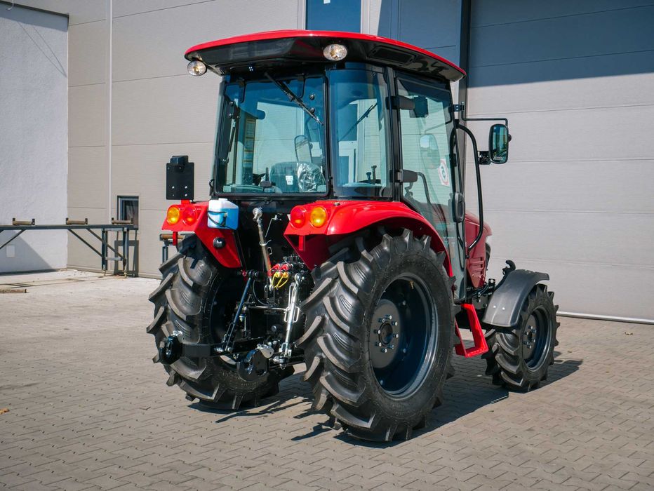 Ciągnik komunalny z pługiem i posypywarką TYM 6225C [59 KM] PROMOCJA!