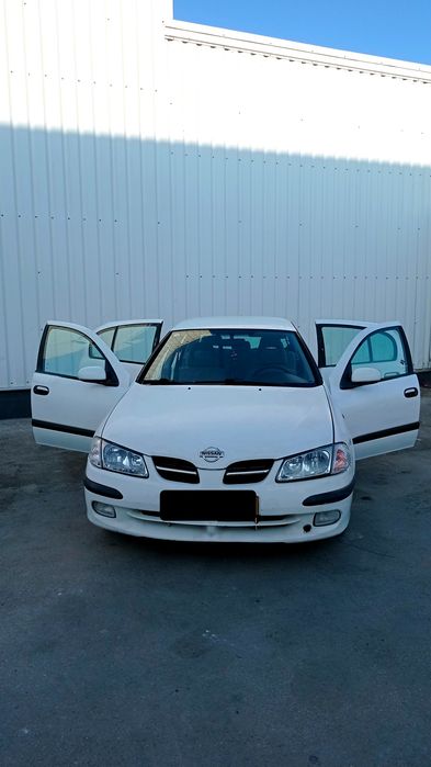 Nissan Almera 2001 – 1.5 Diesel Hatchback