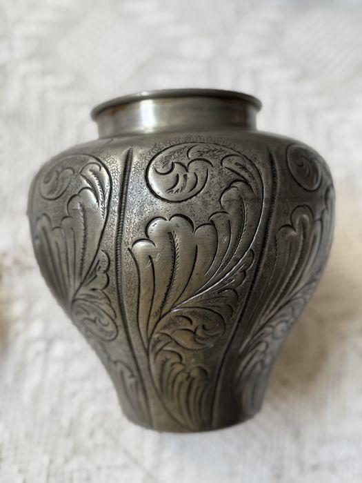Vaso decorativo 95% Estanho