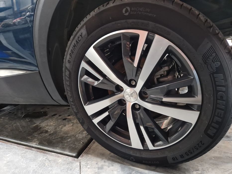 Conjunto de jantes PEUGEOT 3008 II (M_)