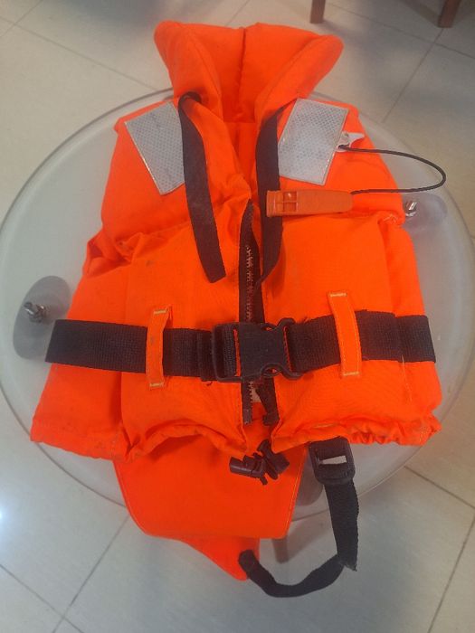 Dziecięca kamizelka ratunkowa kapok