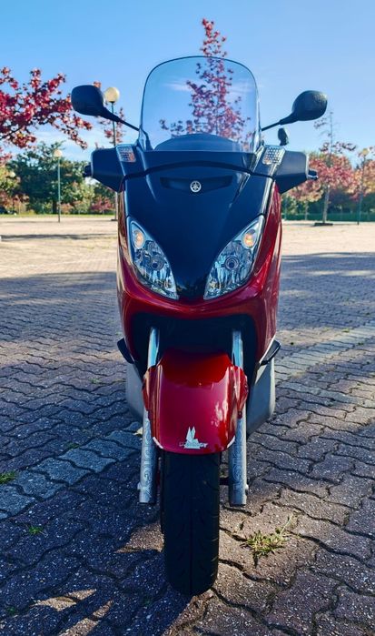 Yamaha x max 250