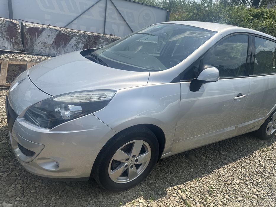 Продам авто Рено Сценік 2.0 бензин автомат