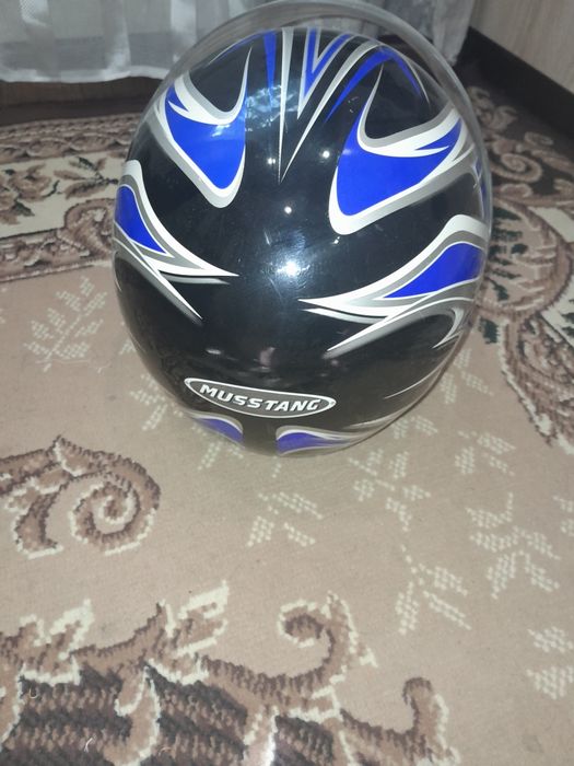 Шолом Musstang розмір S 55-56