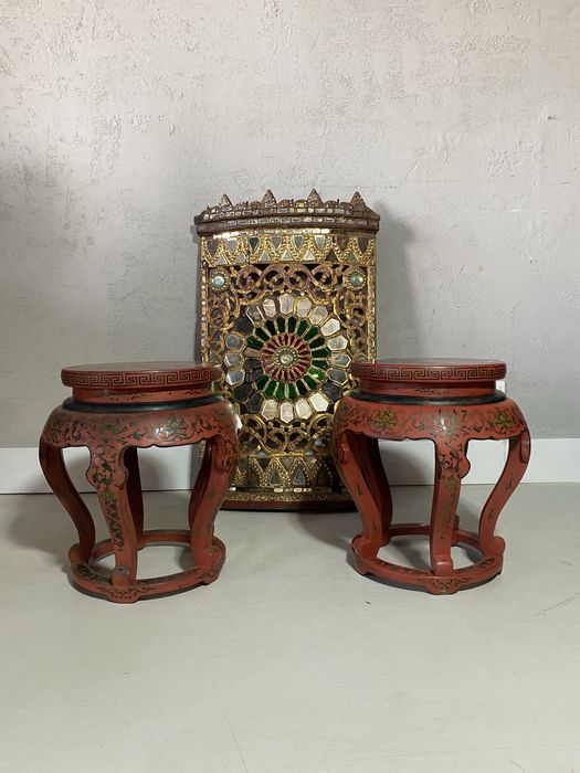 Zabytkowe Stoliki boczne postumenty chinoiserie