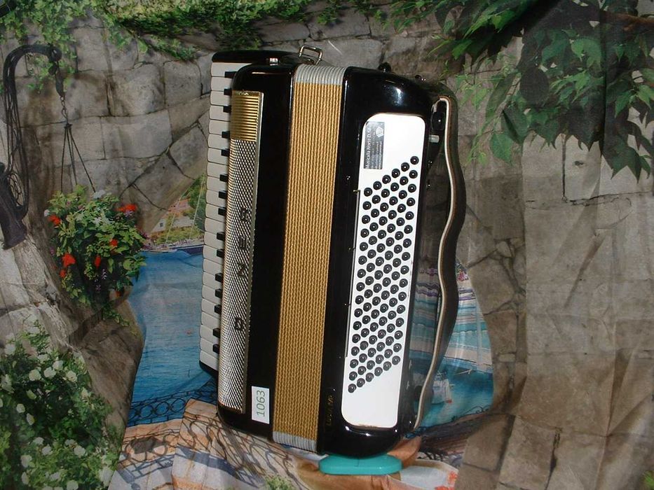 Acordeão Avenda R 1063