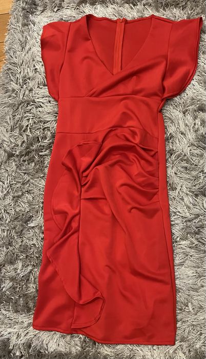 Czerwona sukienka