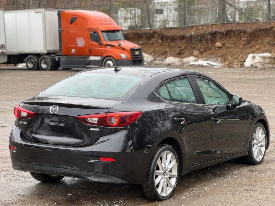 Mazda 3 Grand Touring      2017