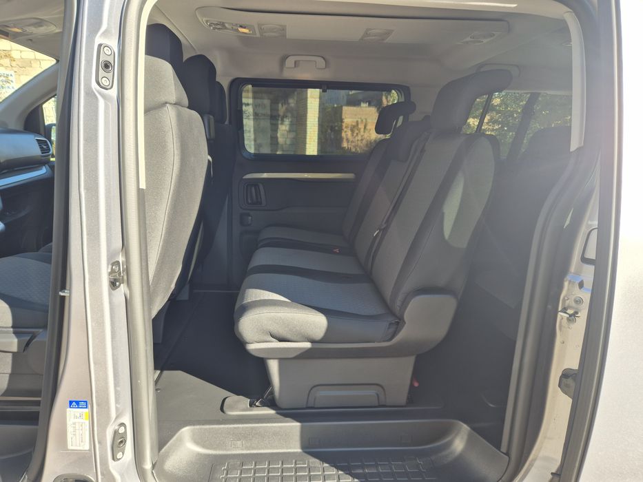 Wynajem busa 9 osobowy , bus wynajem , wypożyczalnia busów