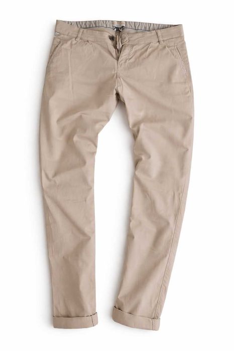 Spodnie damskie Bershka chino chinosy beżowe piaskowe basic M 38