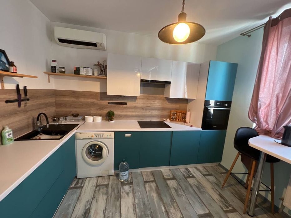 Квартира с ремонтом . Продажа