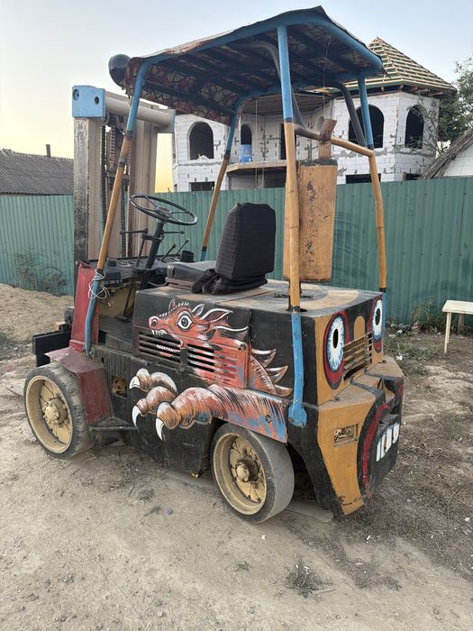 Продам погрузчик бензиновый 3 т