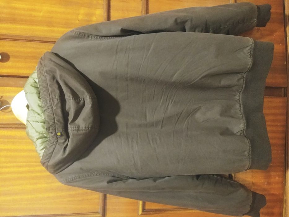 Casaco element em bom estado