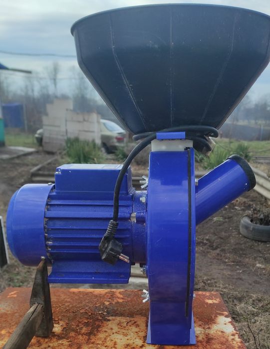 Продам  Млин 220v