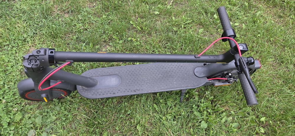 Xiaomi Mi Electric Scooter Pro 2 — Майже без пробігу (286 км, 8 циклів), повний комплект