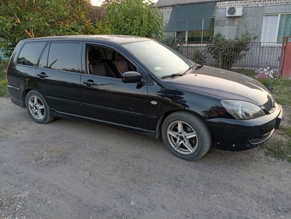 Продам автомобиль в идеальном состоянии  2007 года