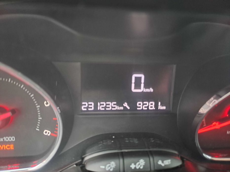 Peugeot 208 1.6Hdi, 2014 Nacional