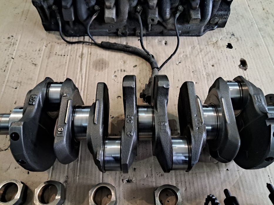 Комплект ГБЦ  колінвал шатун поршень 1.9TD F8T  Renault Kangoo Laguna