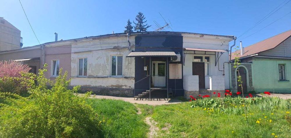 Продаж комерційного приміщення 20 м² у центрі м. Сквира