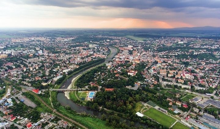 5 ділянок по 10 сотини, рн вул.Тютюнова, 250 м від річки